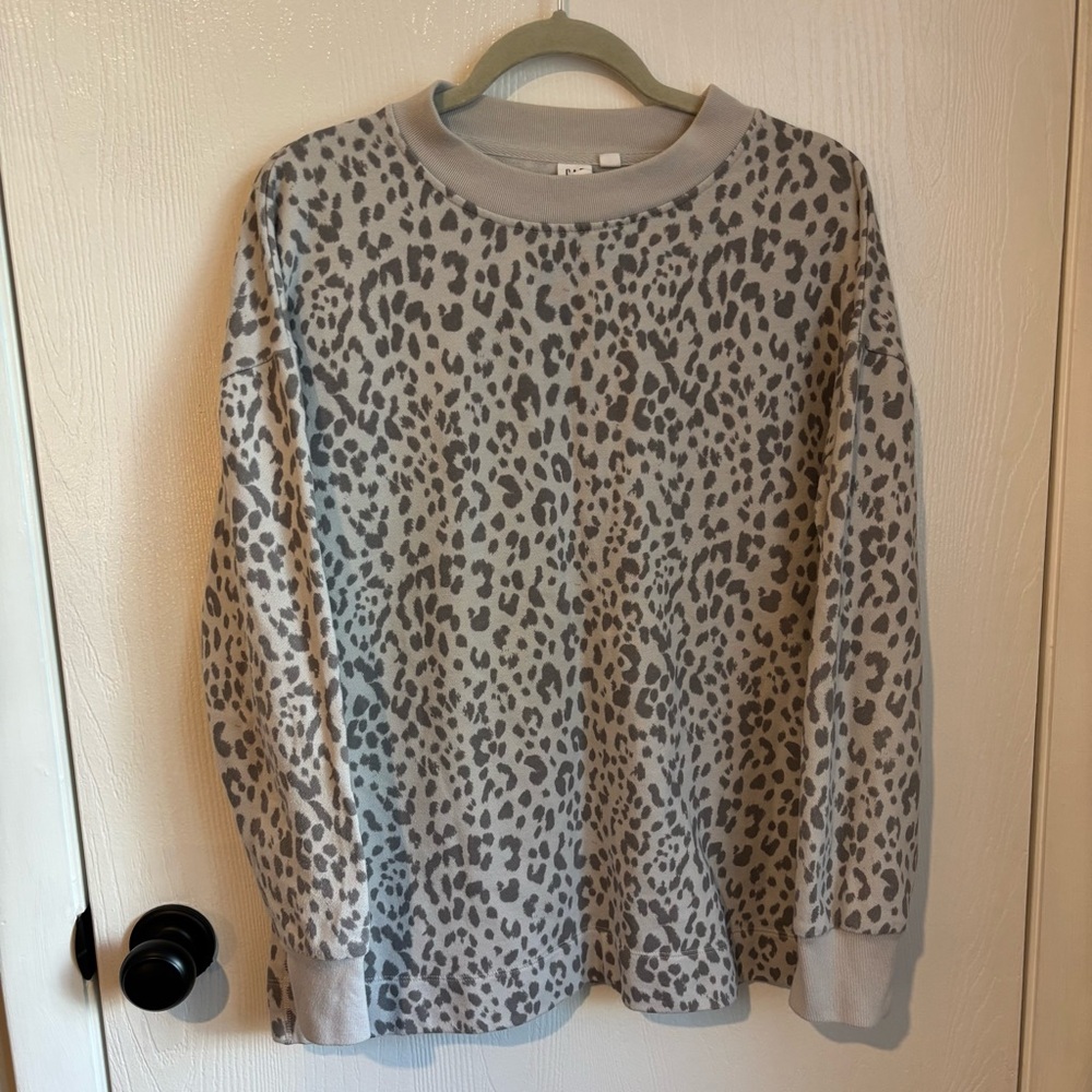 GAP Gray Leopard Print Crew Neck Sweater